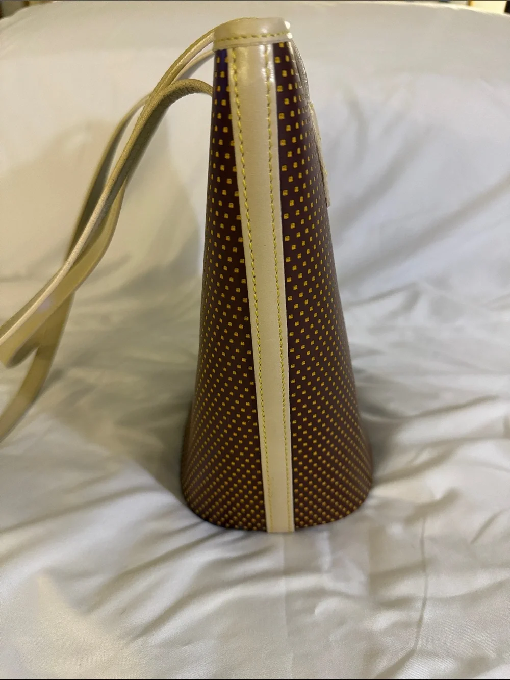 Dooney & Bourke Vintage 1990’s Cabriolet Leather Tote Brown Cream Trim EUC